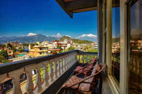 Отель Hotel Grand Holiday  Покхара